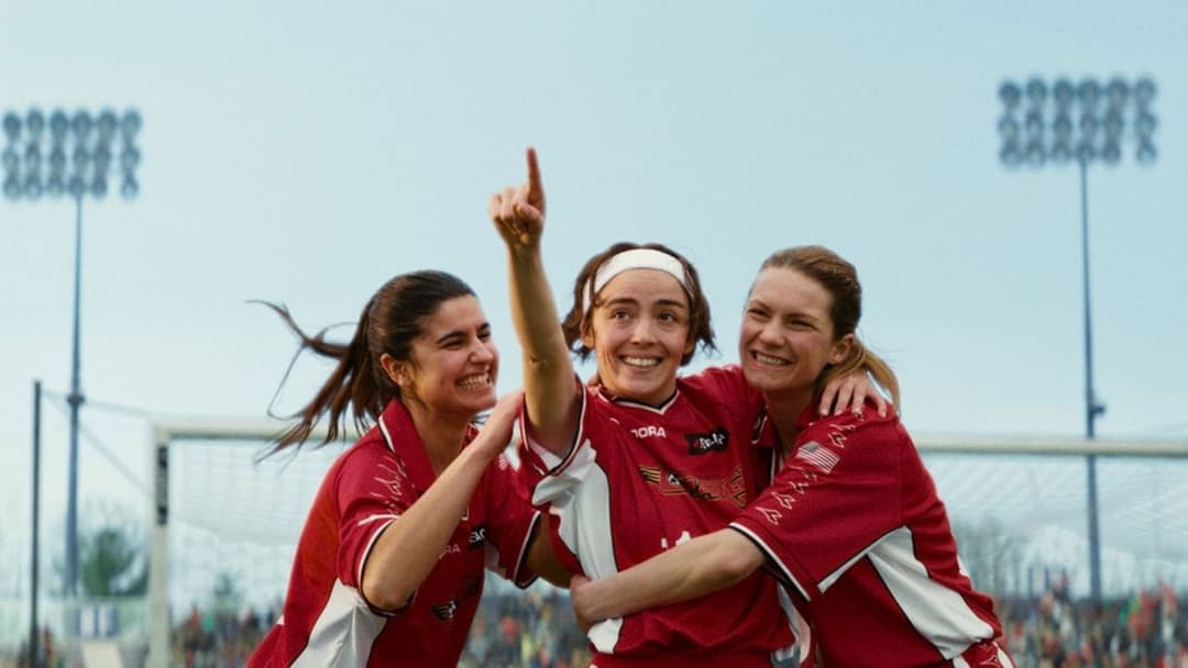 Marinette - Kämpferin. Fussballerin. Legende. backdrop 7