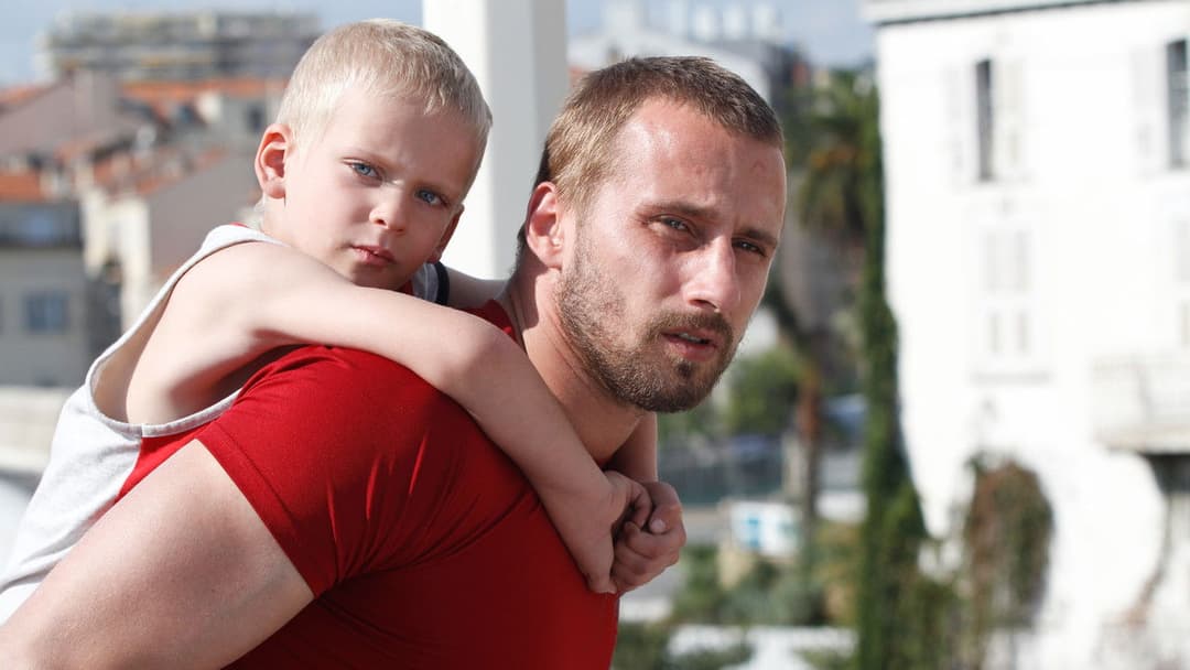 Rust and Bone backdrop 10