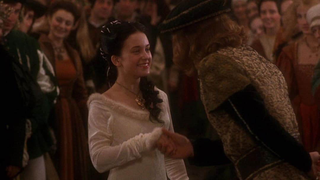 Snow White: A Tale of Terror backdrop 5