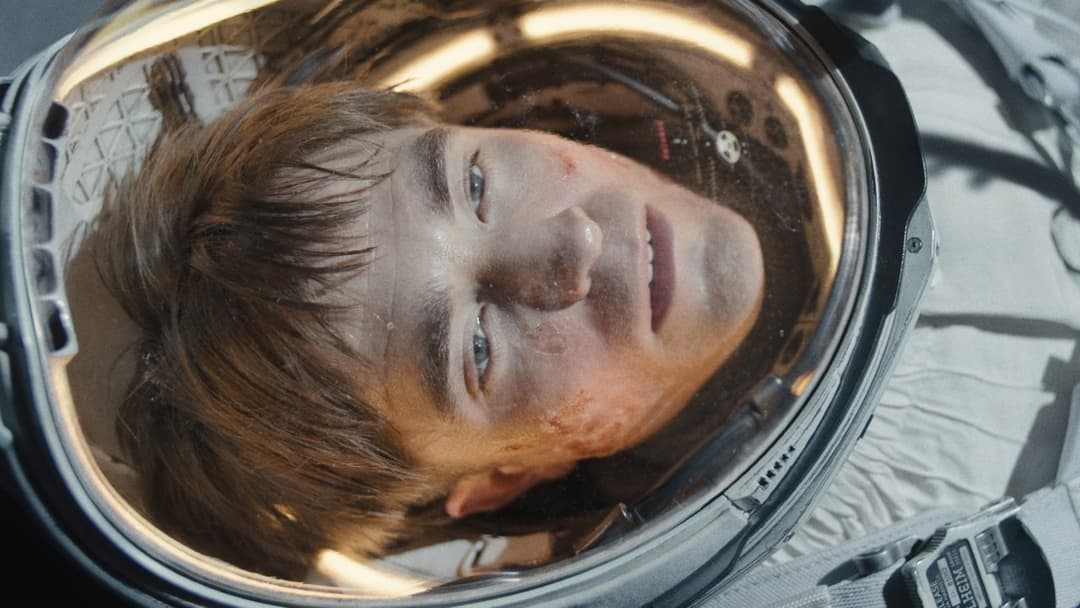 Mickey 17 backdrop 10