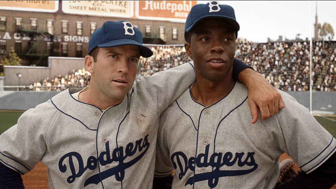 42 - Die wahre Geschichte einer Sportlegende backdrop 3