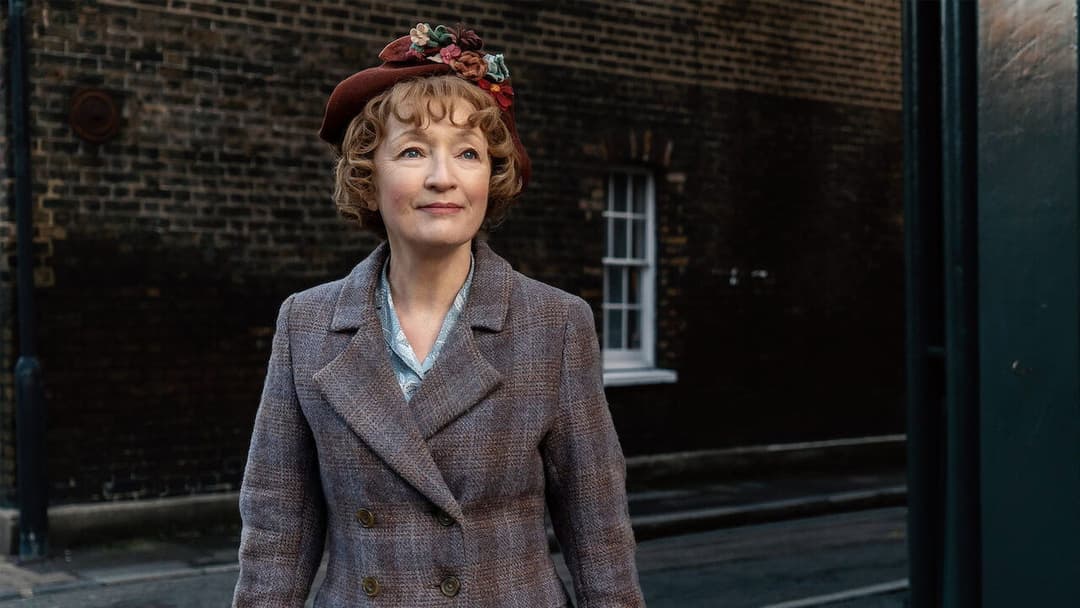 Mrs. Harris Goes to Paris backdrop 12