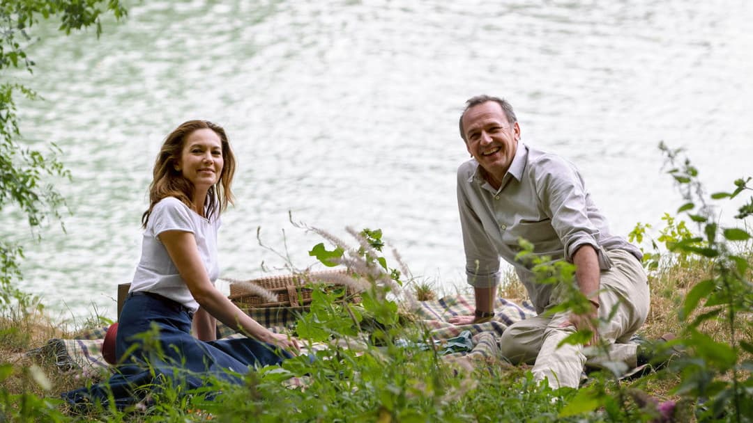 Paris Can Wait backdrop 11