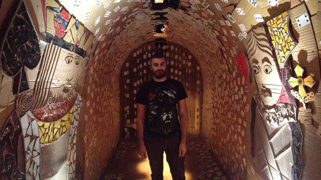 Dave Made a Maze backdrop 3