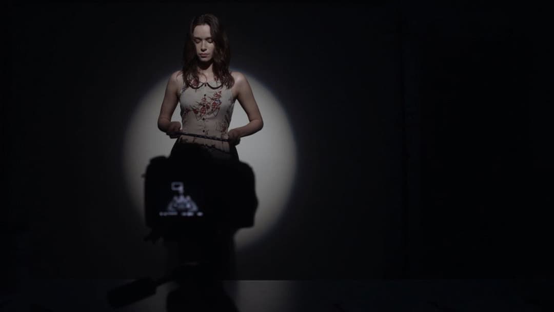 Starry Eyes backdrop 4