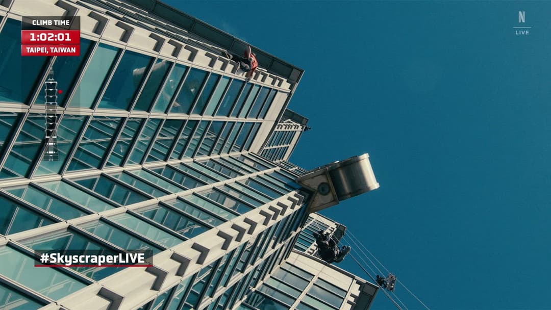 Skyscraper Live backdrop 4