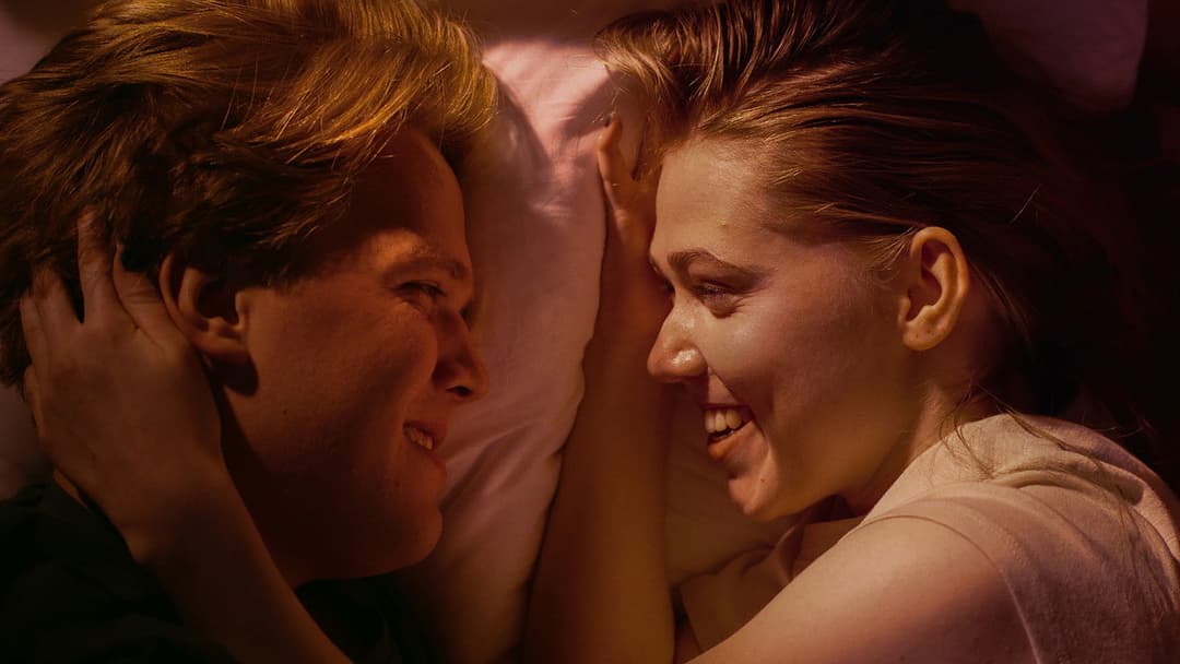 Min første kjærlighet backdrop 2