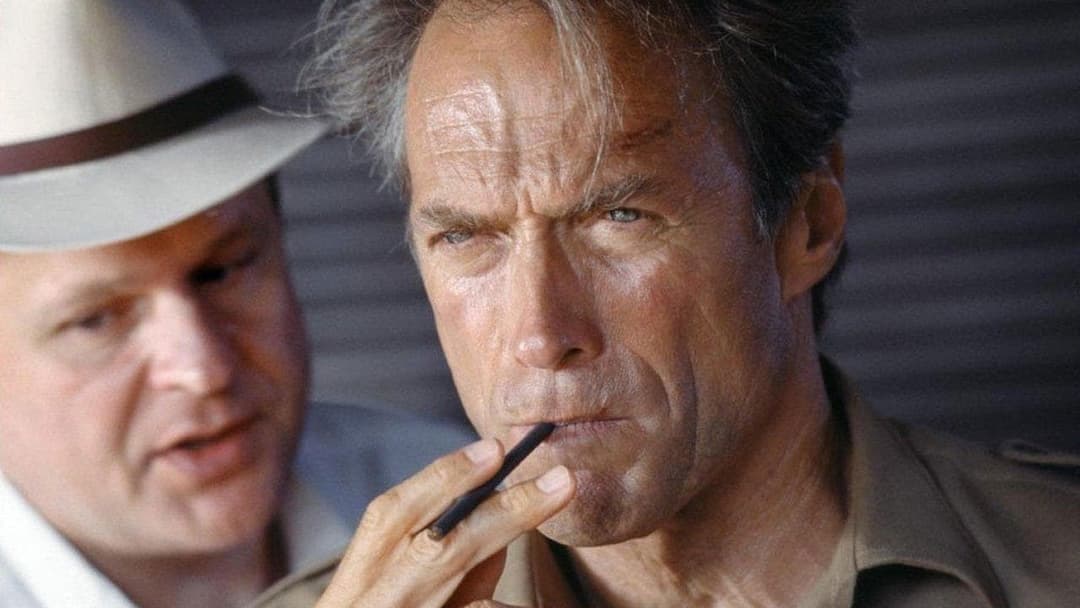 Білий мисливець, чорне серце backdrop 9