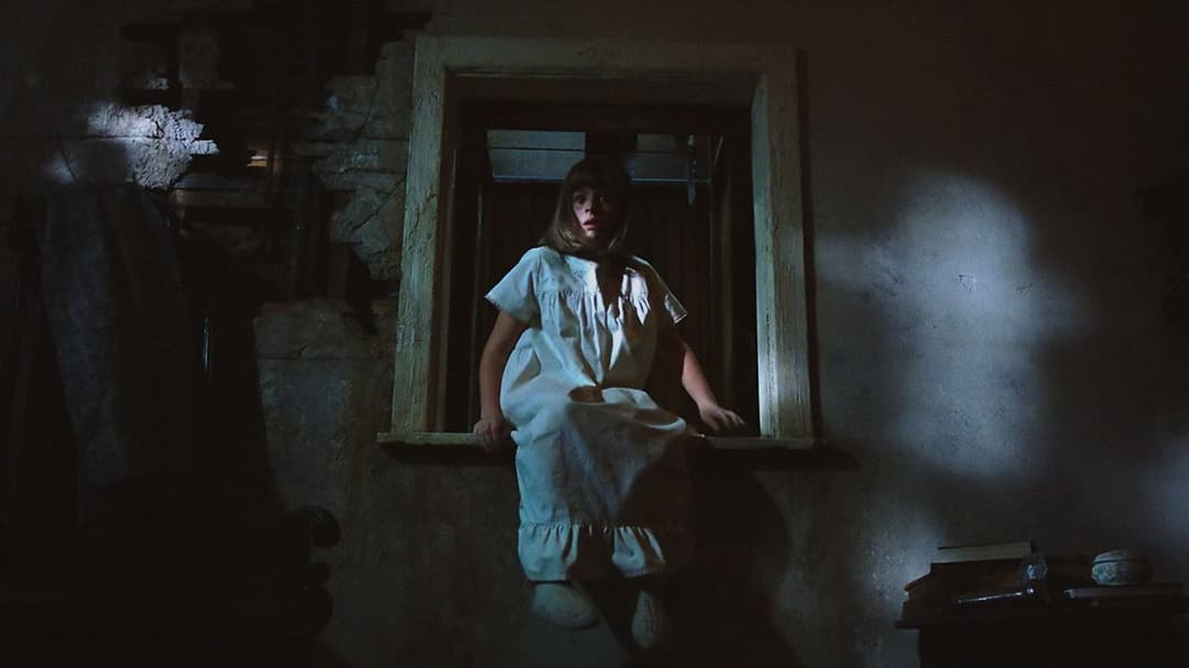 Annabelle 2 backdrop 3
