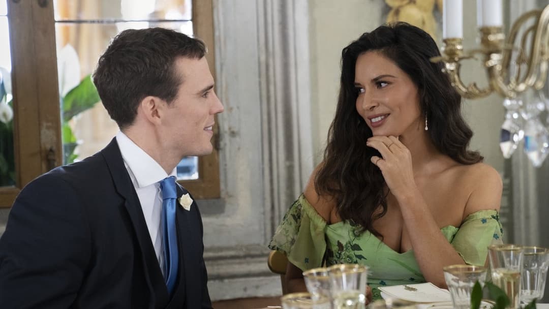 Love Wedding Repeat backdrop 1