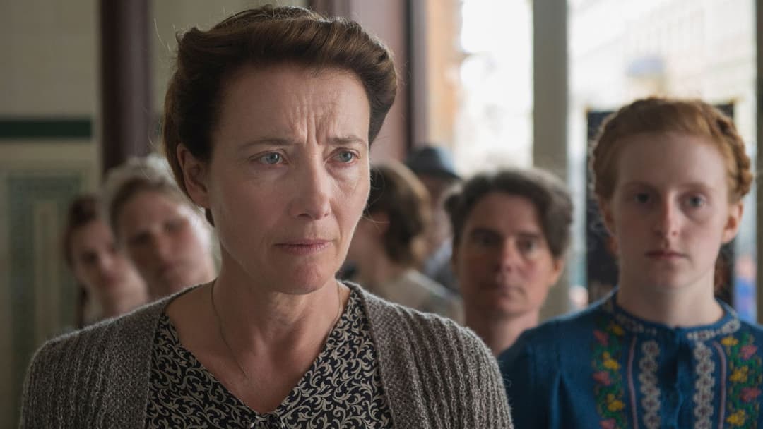 Jeder stirbt für sich allein backdrop 2