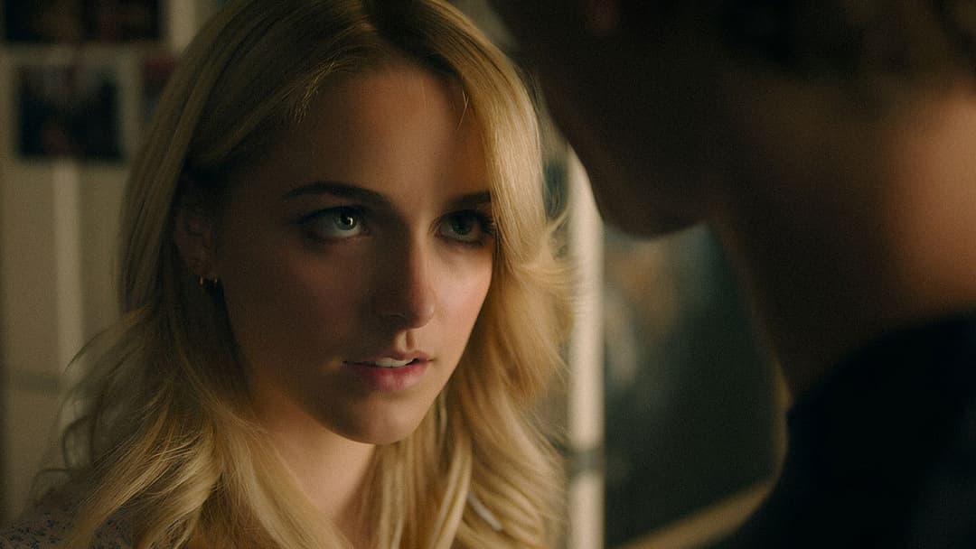 All das Ungesagte zwischen uns - Regretting You backdrop 20