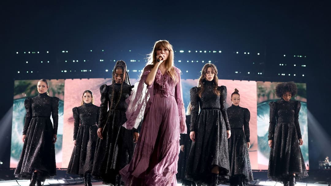 TAYLOR SWIFT | THE ERAS TOUR backdrop 10