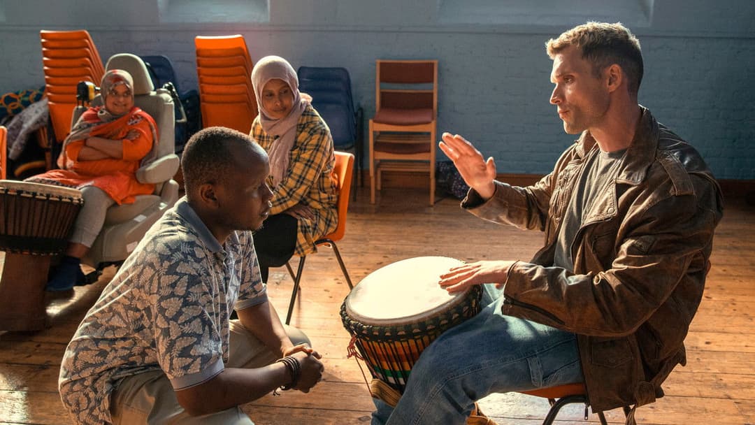 I Used to Be Famous backdrop 2