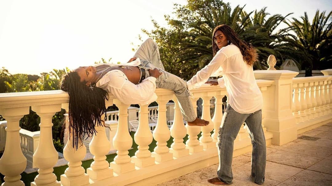 Girl You Know It's True backdrop 3