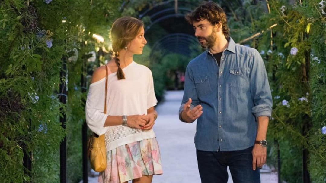 Nuestros amantes backdrop 2