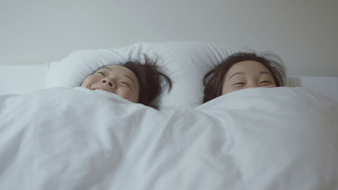 Twinsters backdrop 9