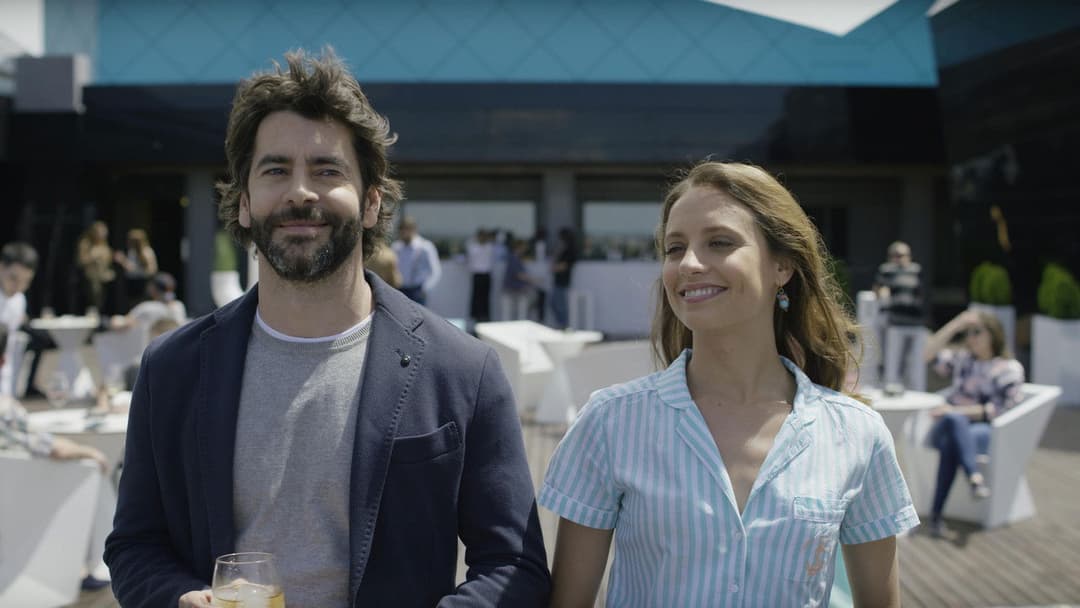 Nuestros amantes backdrop 5