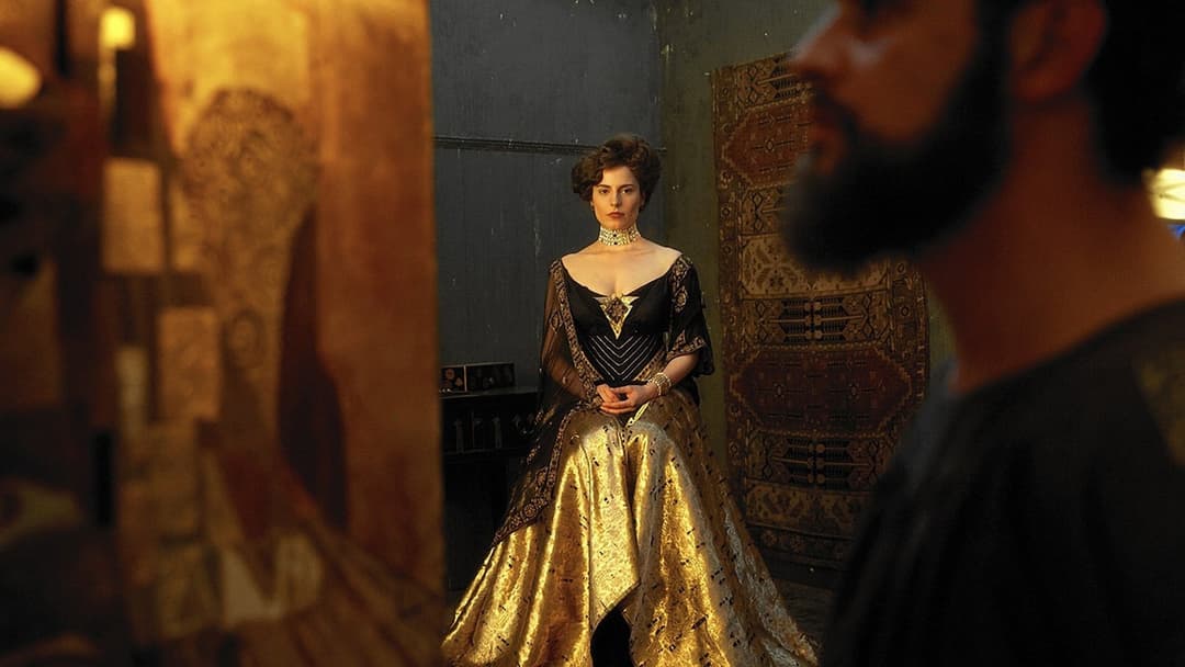 Woman in Gold backdrop 6