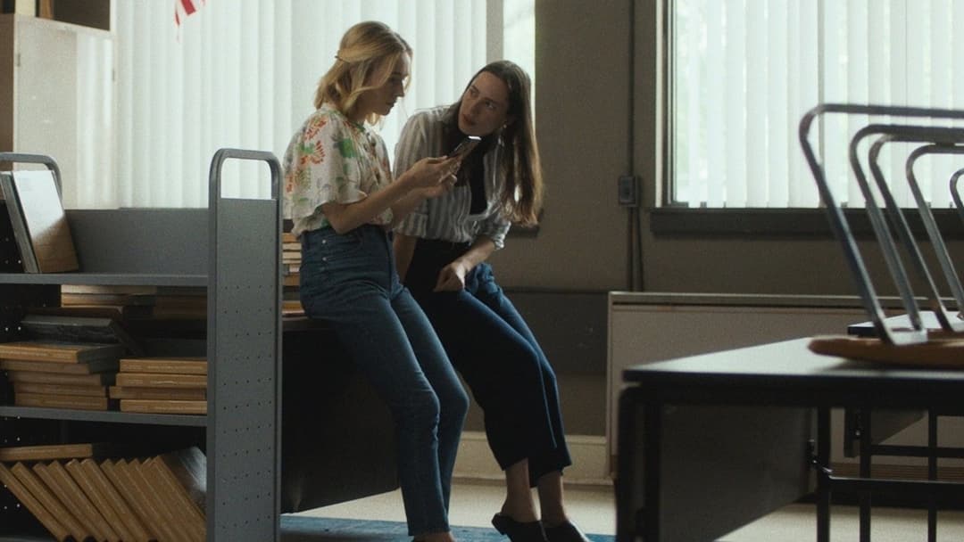 The Night House backdrop 7