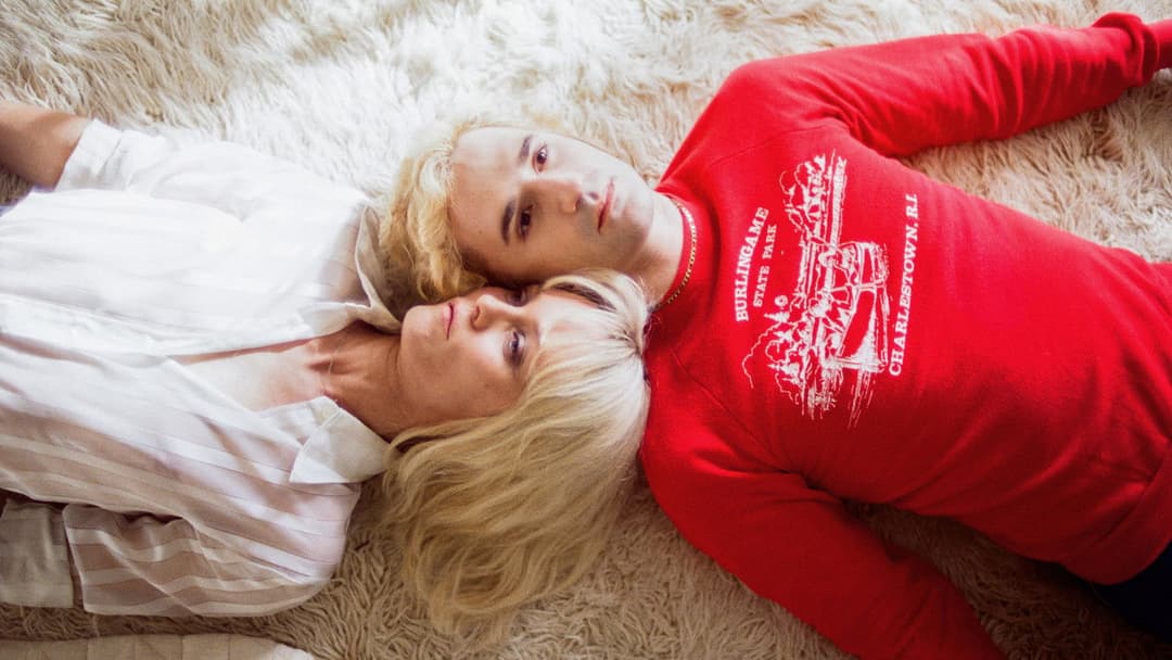 Messer im Herz backdrop 15