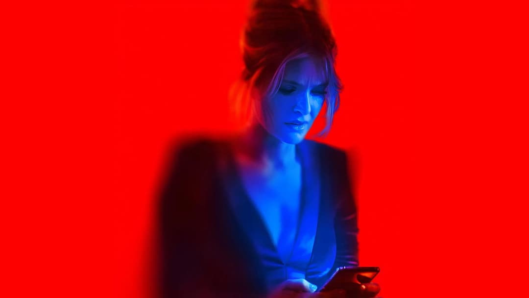 Drop - Tödliches Date backdrop 20