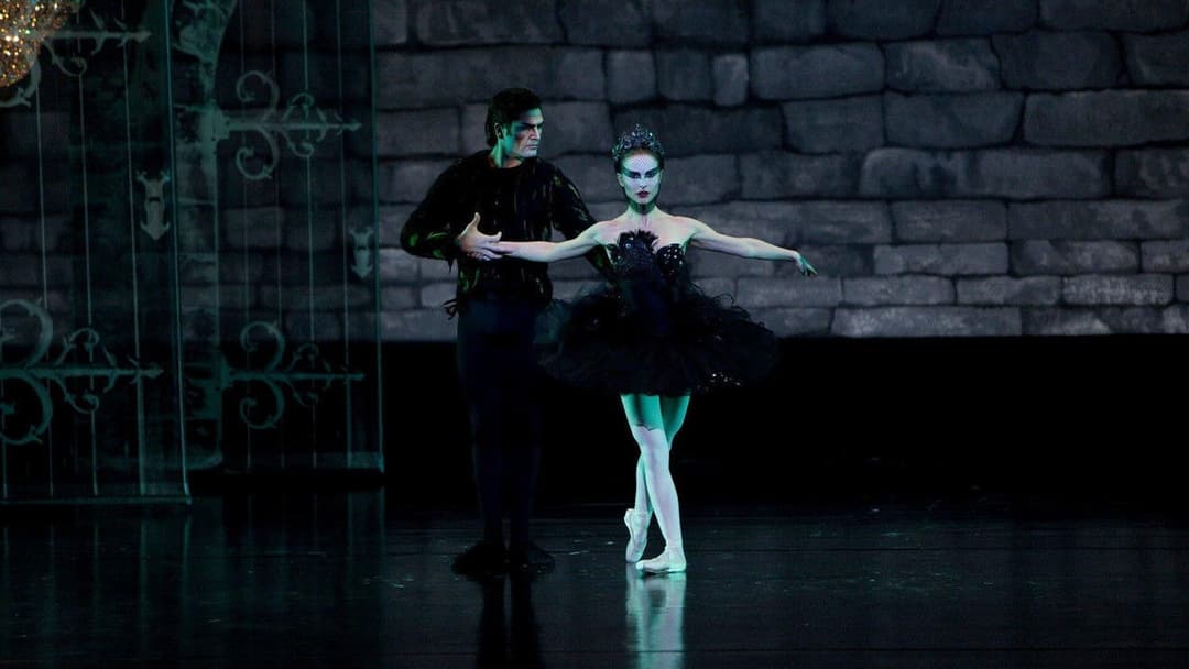 Black Swan backdrop 18