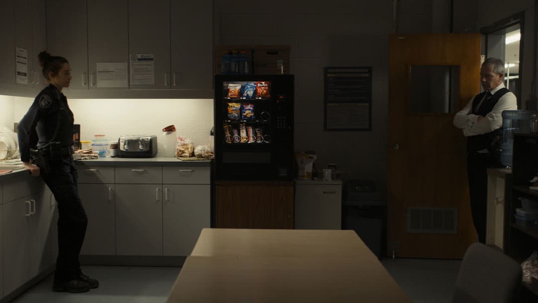 To Catch a Killer backdrop 7