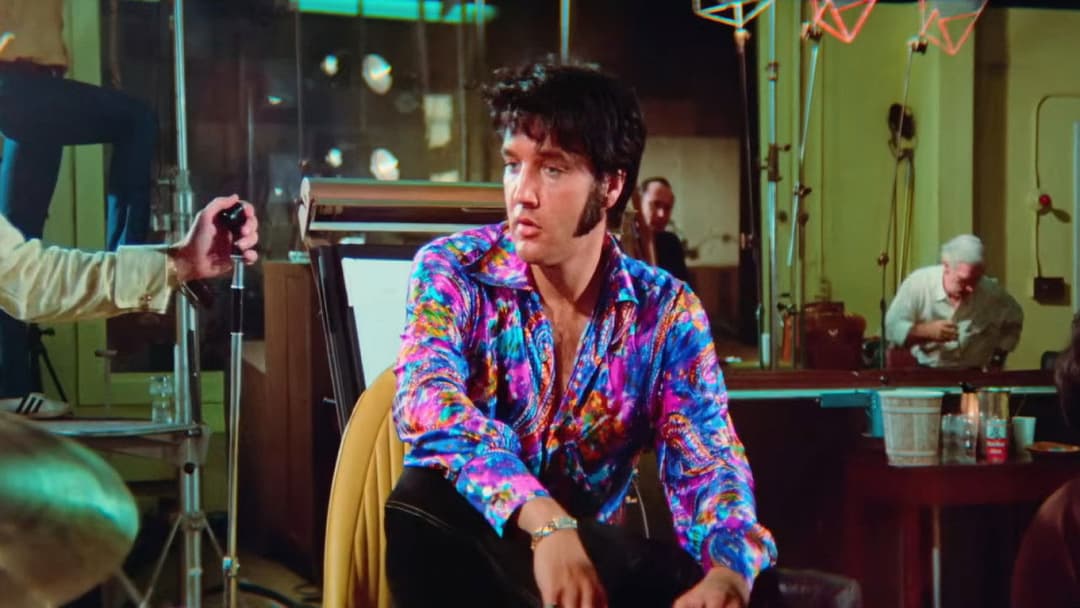 EPiC: Elvis Presley in Concert backdrop 11