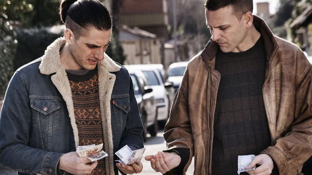 Non essere cattivo backdrop 1