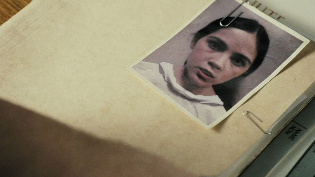 Orphan - Das Waisenkind backdrop 20