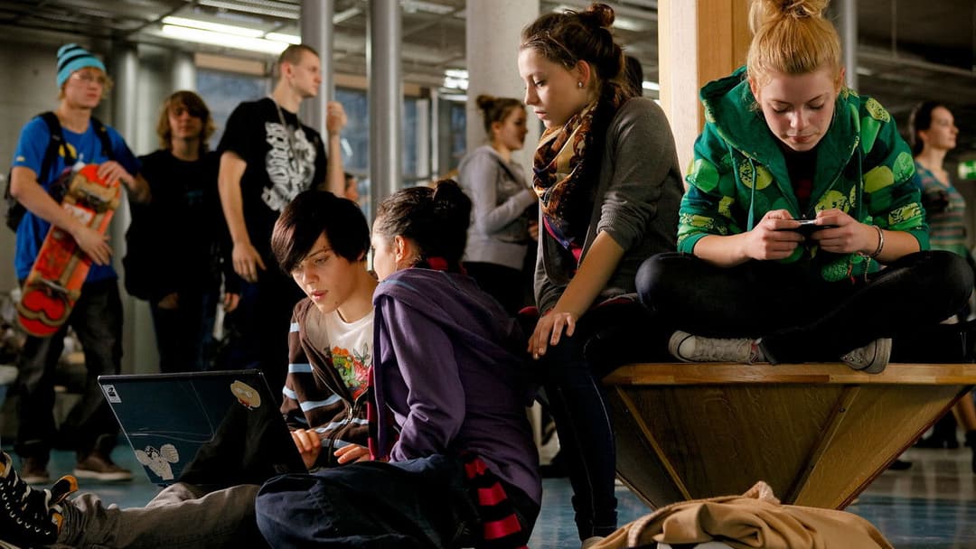 Sala samobójców backdrop 9