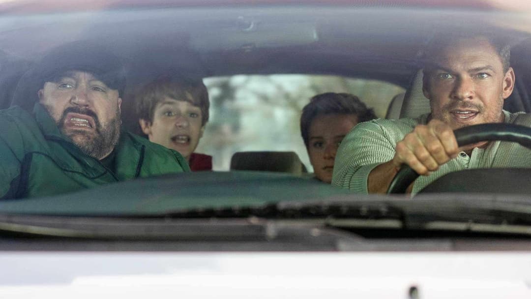 Playdate - Die Action-Dads backdrop 5