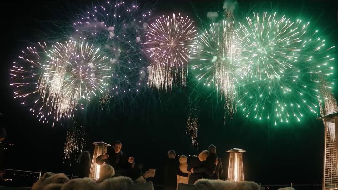 The Woman in Cabin 10 backdrop 14