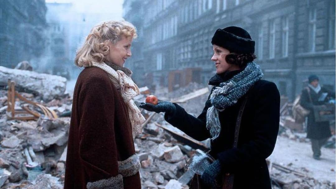 Aimée & Jaguar backdrop 6