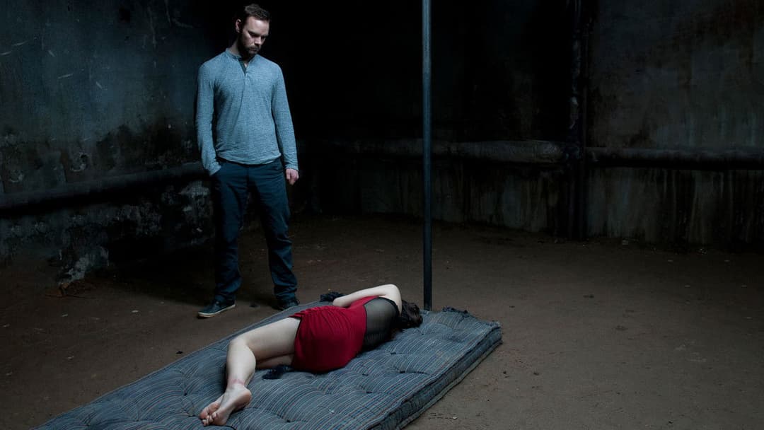 I Spit on Your Grave 2 backdrop 19