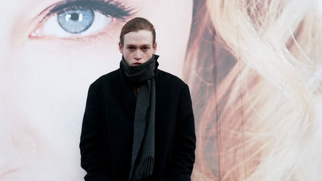 Antiviral backdrop 6