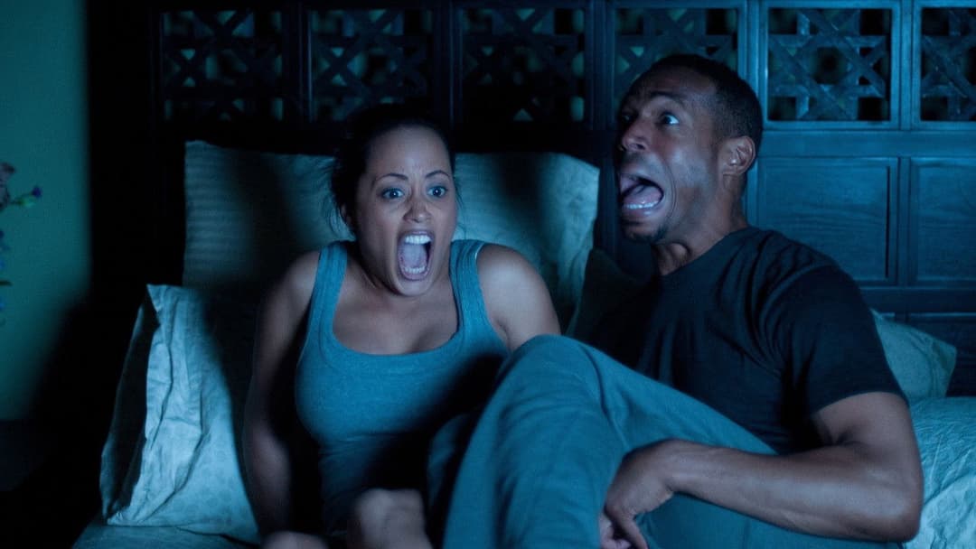 A Haunted House backdrop 6