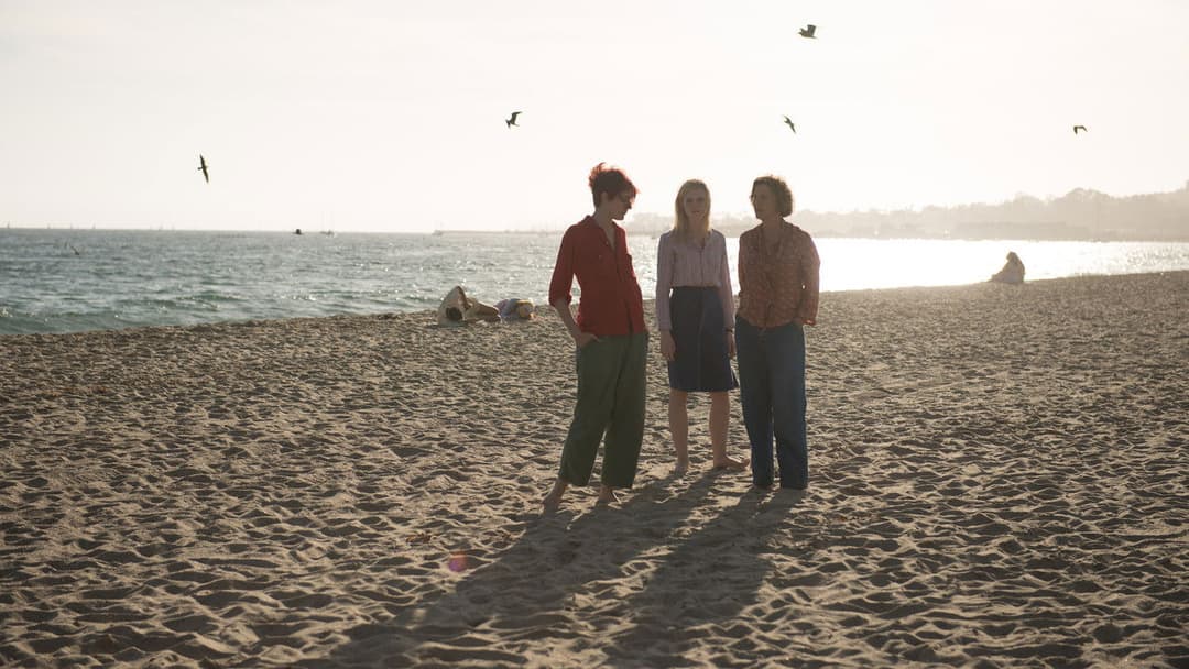 Жінки 20-го століття backdrop 2