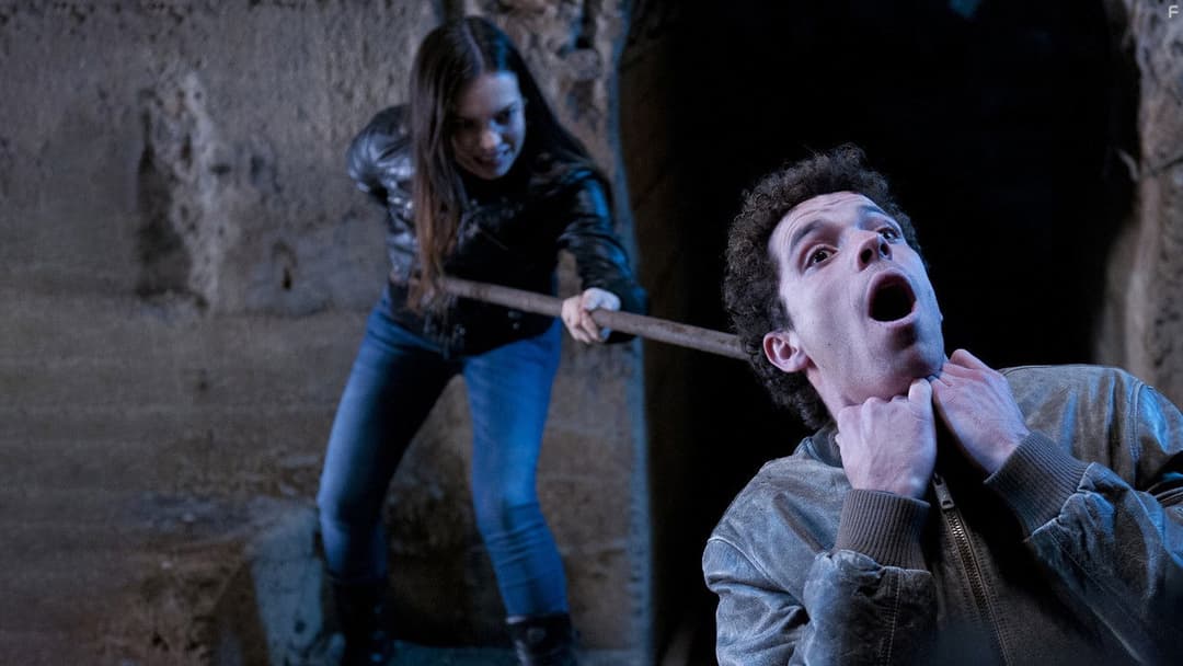 I Spit on Your Grave 2 backdrop 11