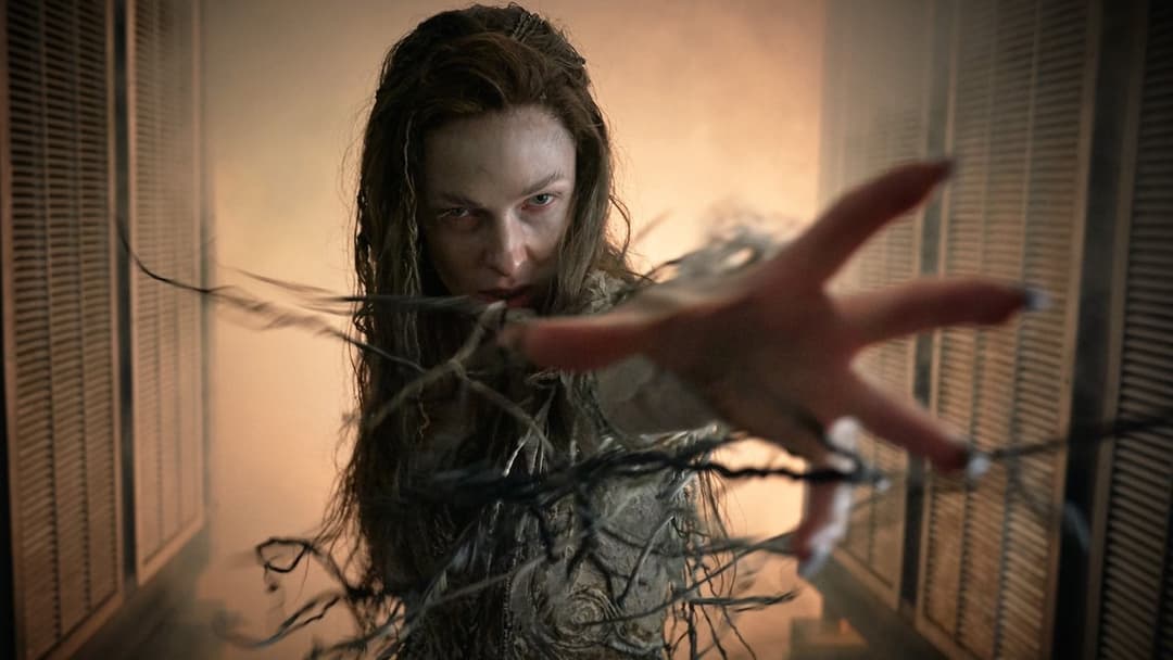 The Kid Who Would Be King backdrop 8