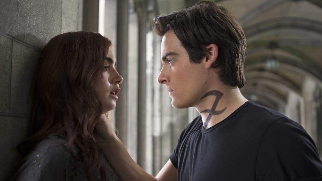 The Mortal Instruments: City of Bones backdrop 20