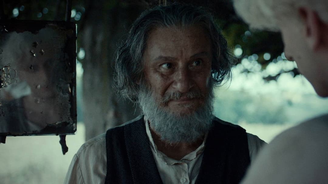 Freaks Out backdrop 9