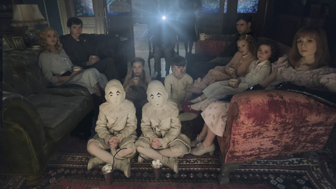 Miss Peregrine's Home for Peculiar Children backdrop 17