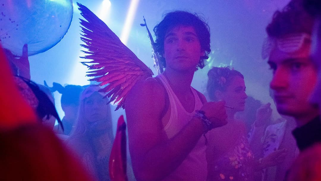 Saltburn backdrop 15