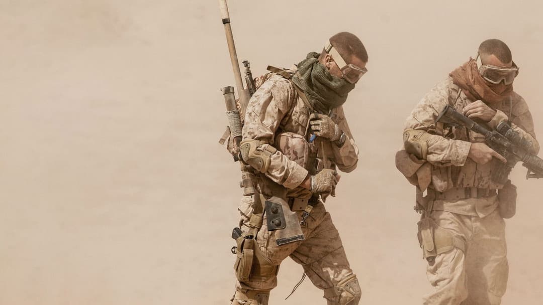 Überleben - Ein Soldat kämpft niemals allein backdrop 3