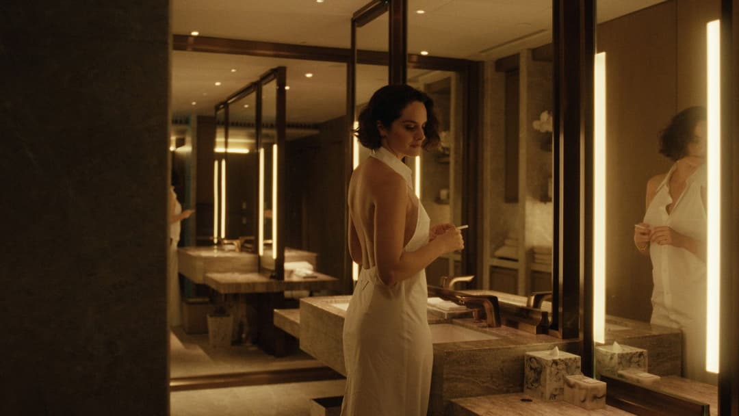 Emmanuelle backdrop 18