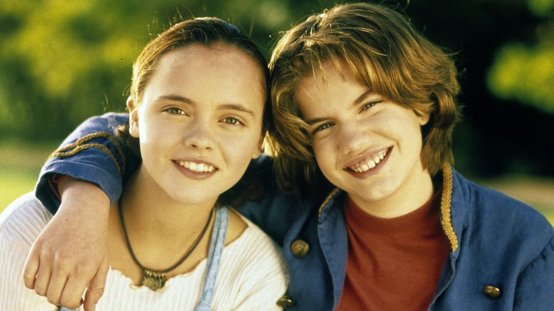 Gold Diggers: The Secret of Bear Mountain backdrop 2