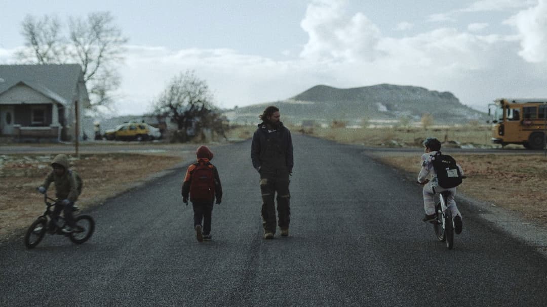 The Killing of Two Lovers backdrop 4