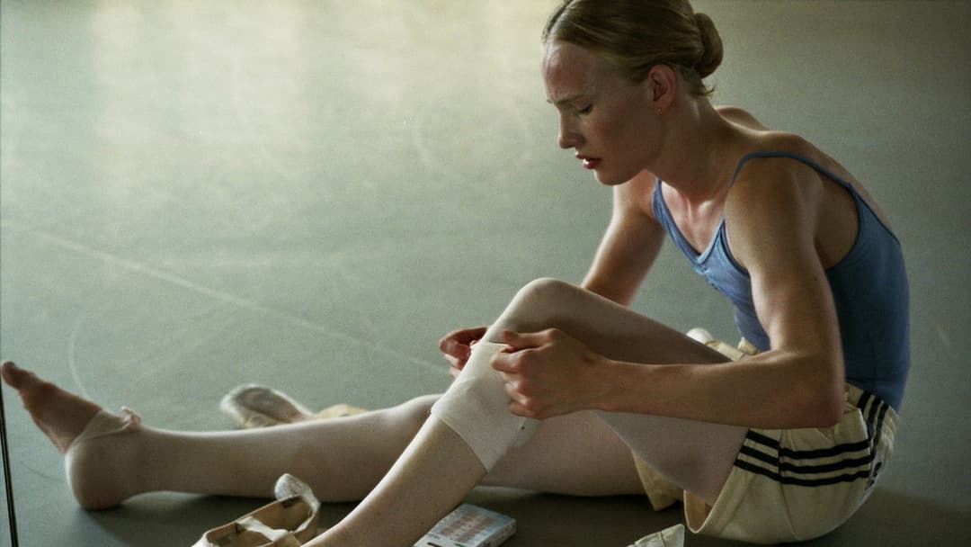 Дівчина backdrop 3